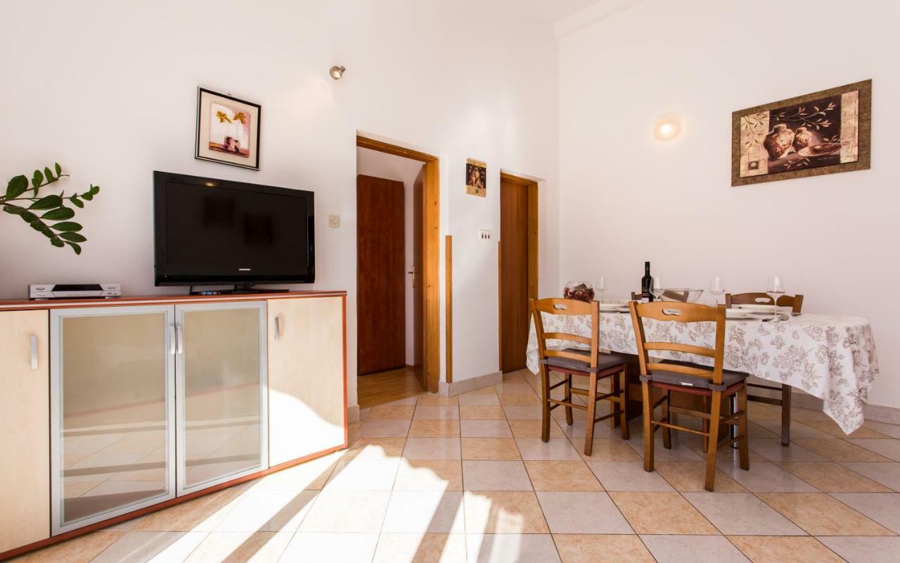 Apartments Luka Baska  Exterior photo