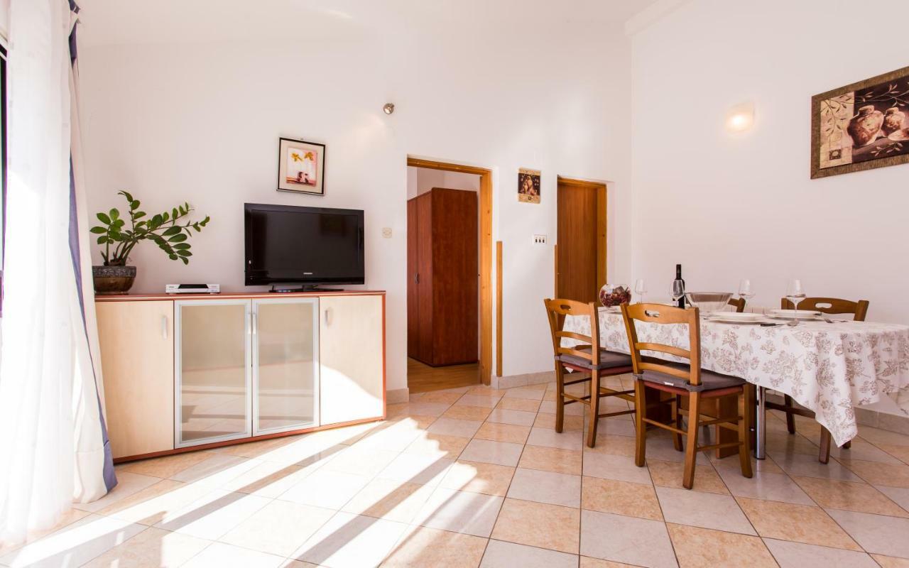 Apartments Luka Baska  Exterior photo